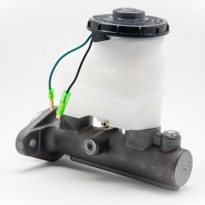 Acura Integra Brake Master Cylinder - BLOX Racing - Non-ABS - `98-`01 Acura Integra Brake Master Cylinder - BLOX Racing - Non-ABS - `98-`01